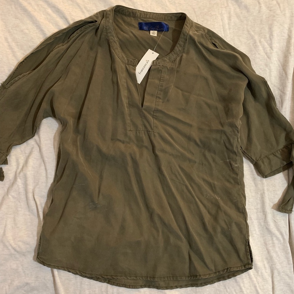 BRAND NEW top